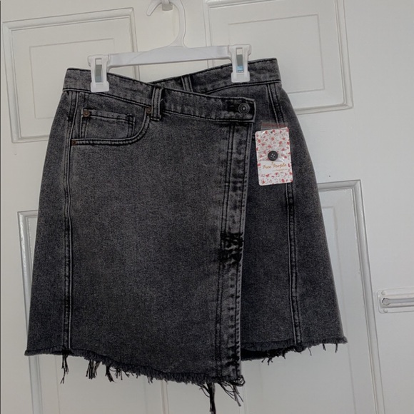 NWT Free People Black Denim/Jean Mini Skirt - Picture 2 of 5